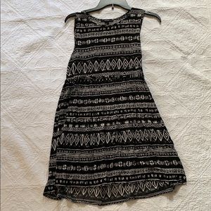Black/White Dress Great for summer saturdays